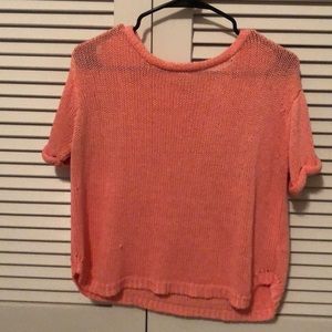 Pink crew neck shortsleeved sweater